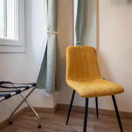 Via Roma 106 Bed & Breakfast 3*