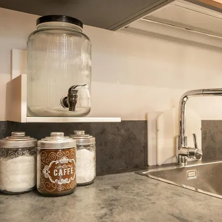 Via Roma 106 Bed & Breakfast Sassari